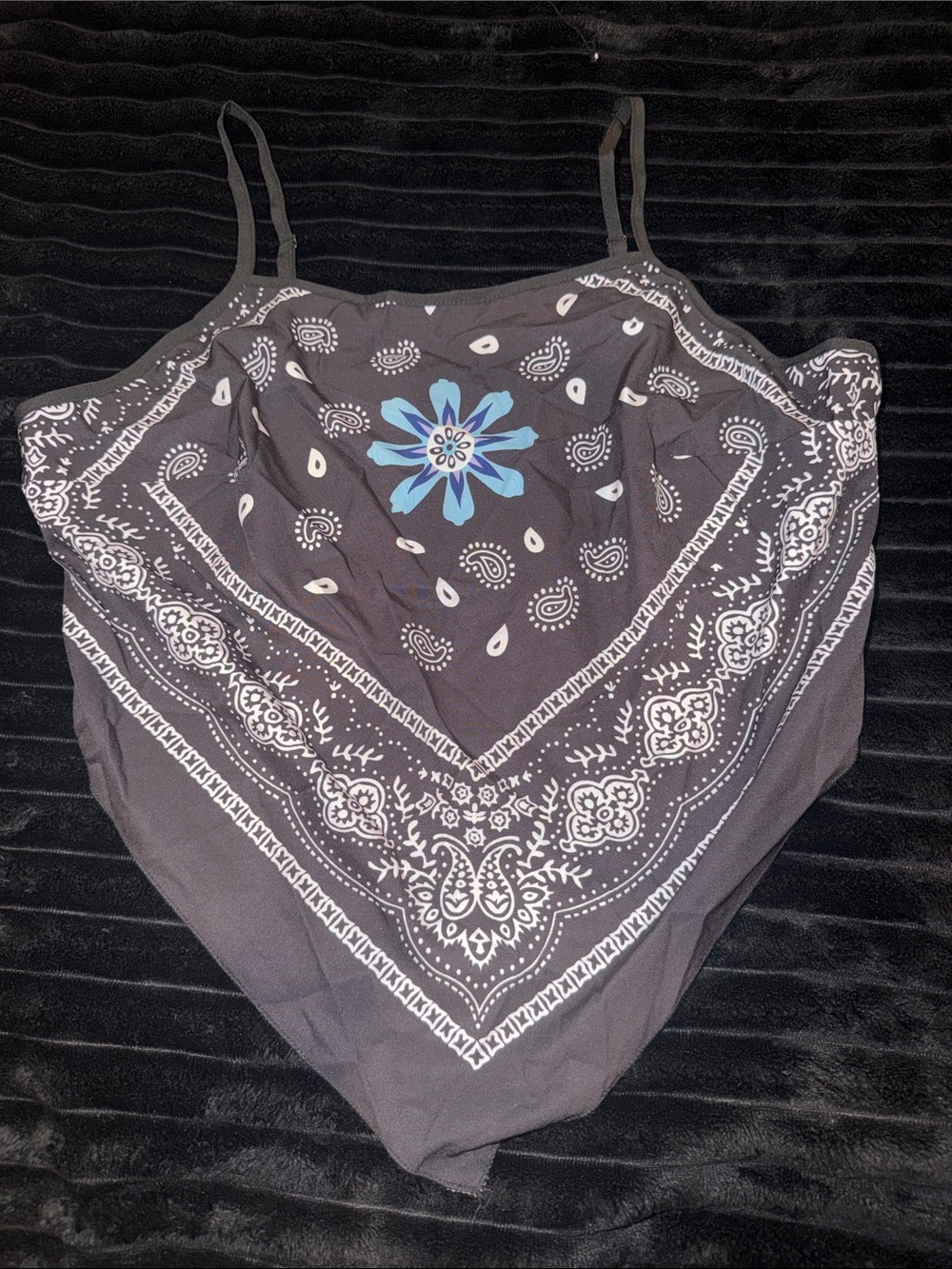 New Black Bandana-Print Handkerchief Hem Cami Top